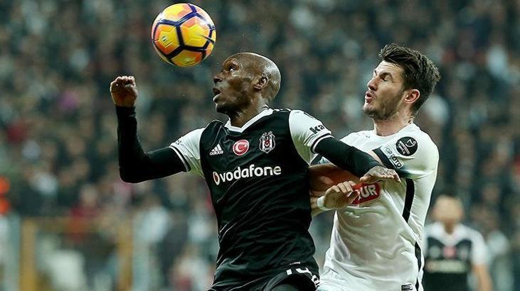 Atiba Hutchinson, sınırdaki istikrarını koruyor