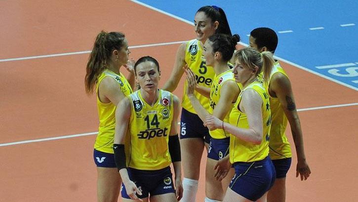 Fenerbahçe'de koronavirüs şoku! 3 oyuncunun testi pozitif