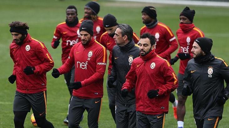 Galatasaray'dan sakat futbolcular hakkında açıklama!