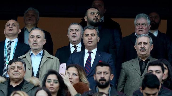Başkan Fikret Orman tribünde yok