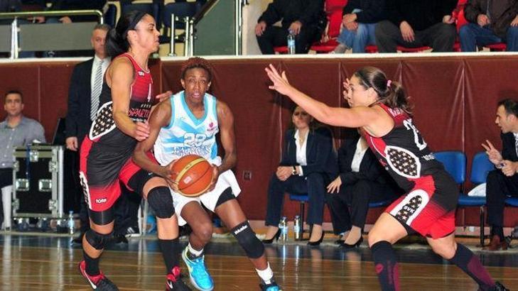 Tarsus evinde üzüldü: 79-83