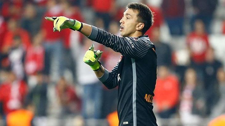 Muslera da bir yere kadar!