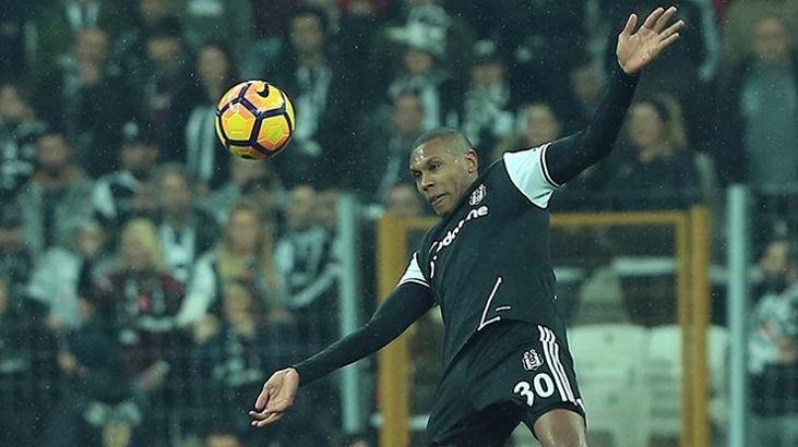 Marcelo'da yırtık tespit edildi!