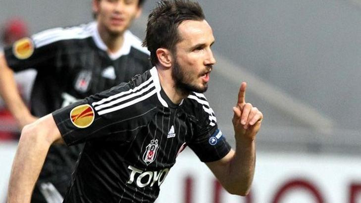 Kartal Sivok ile anlaştı