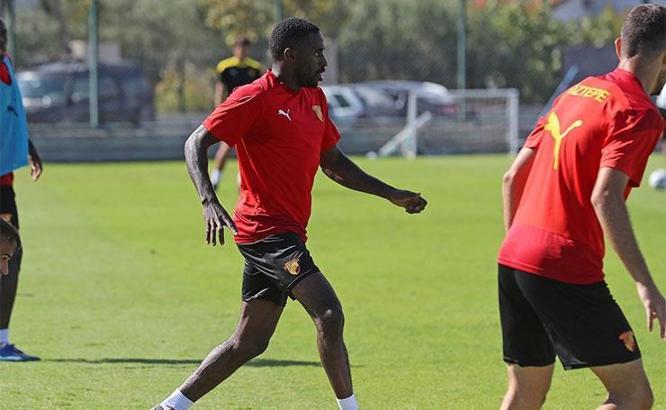 Göztepe'de Fenerbahçe maçı hazırlıklarına devam etti