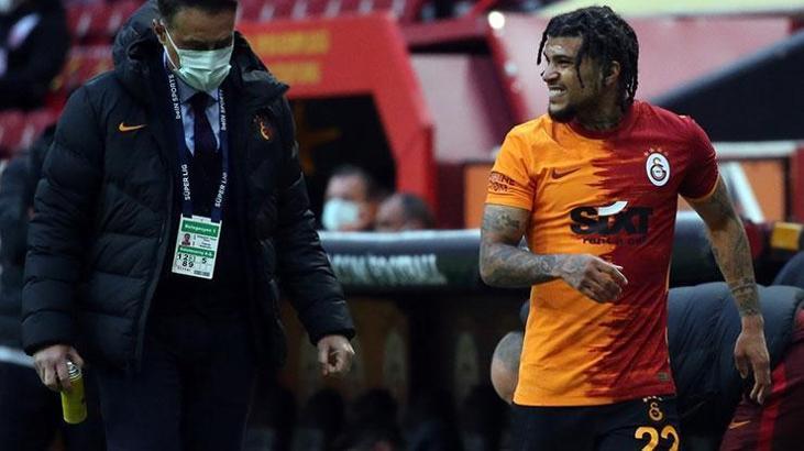 Galatasaray'da Yedlin sakatlanarak oyundan çıktı