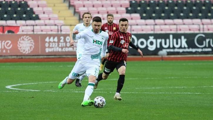Giresunspor liderliğini sürdürdü