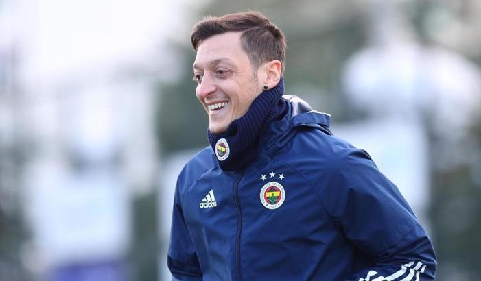 Son dakika | Fenerbahçe'ye Mesut Özil müjdesi!