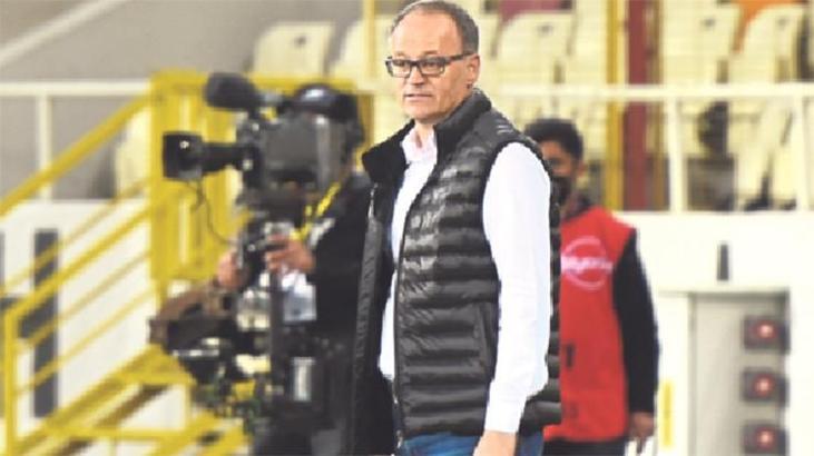 Yeni Malatyaspor 8 eksikle Fenerbahçe'den 1 puan aldı