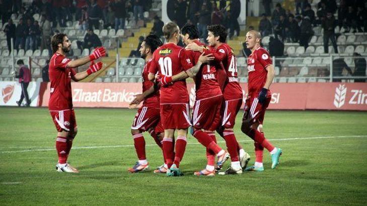 Yiğido parçaladı: 3-0