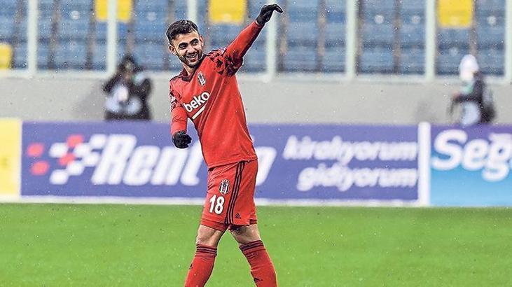 Ghezzal takıma geri dönüyor