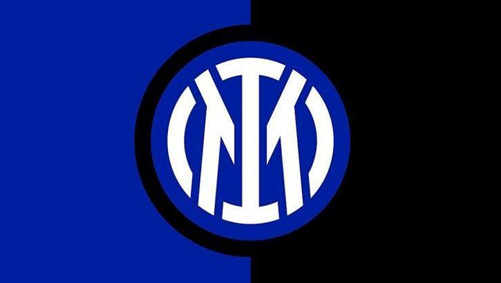Inter yeni formasını tanıttı