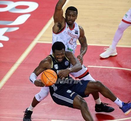 Pınar Karşıyaka son 8'e kaldı