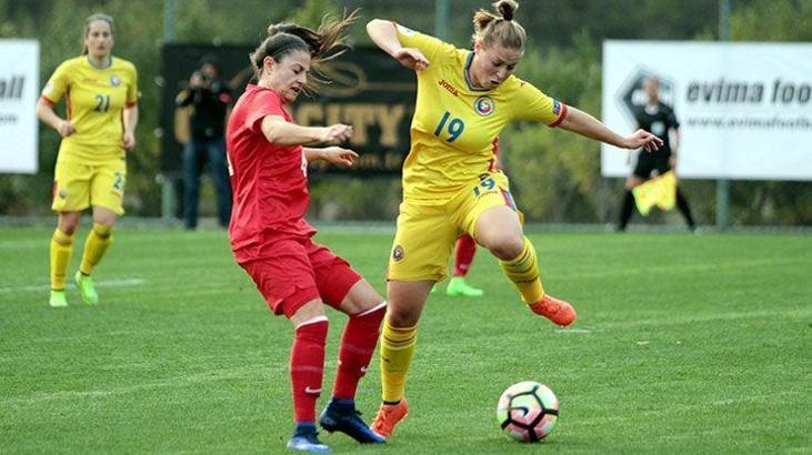 Kadın milli futbolcular Romanya'ya yenildi