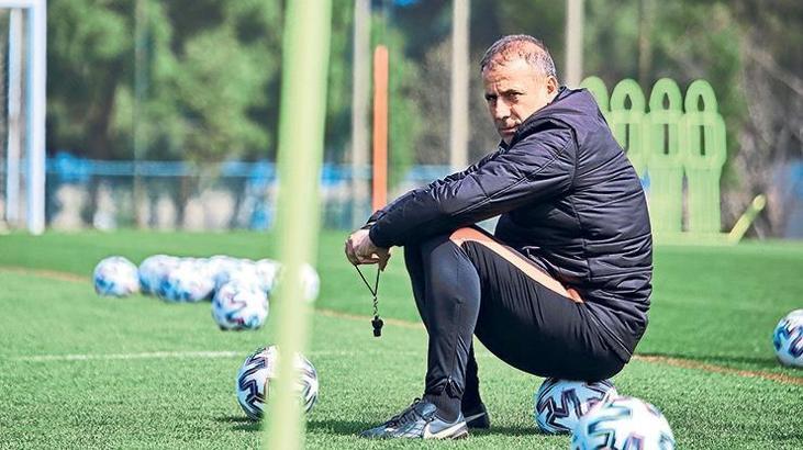 Abdullah Avcı'nın hedefi 2'de 2