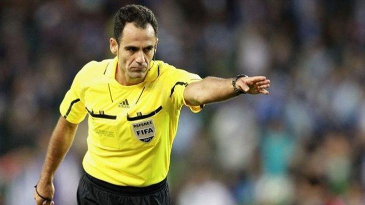Cim Bom'a İspanyol hakem