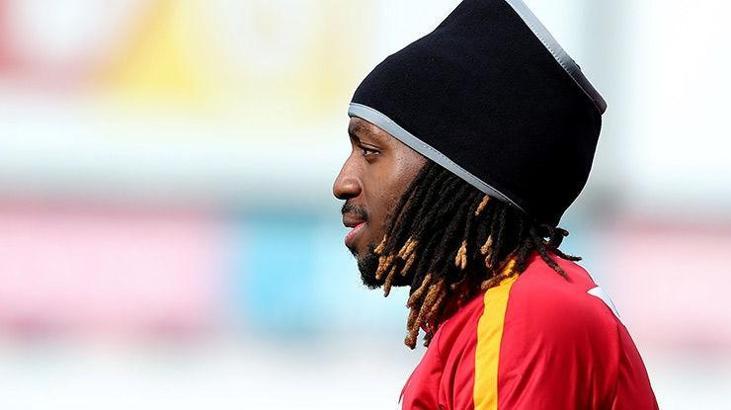 Cavanda'ya Arena'da şok tepki!