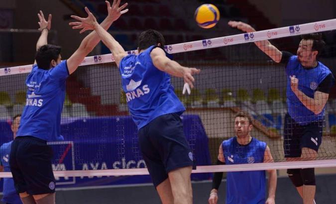 Arkas Spor, Fenerbahçe'yi devirip finale yükselmek istiyor