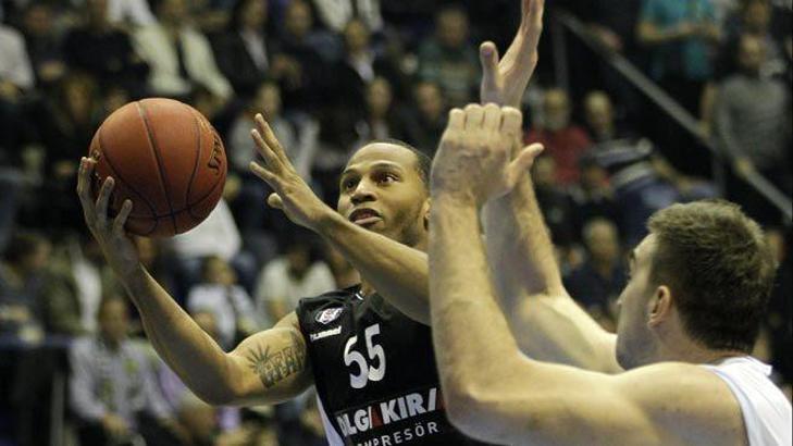 Kartal, Sırbistan'dan çıkamadı: 87-72