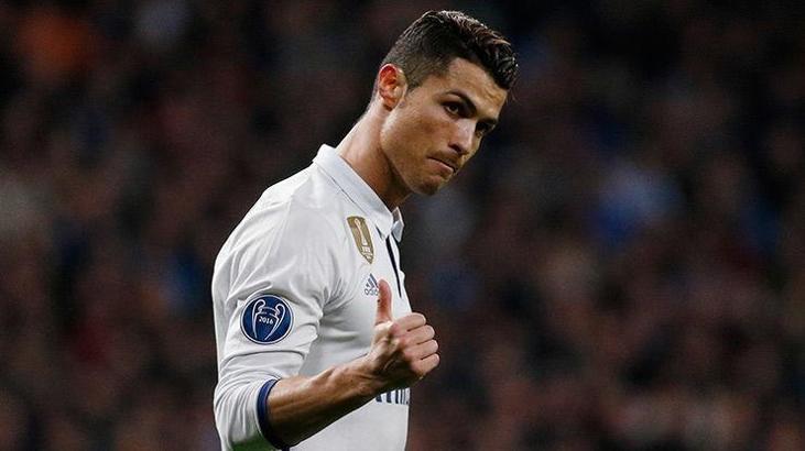 Cristiano Ronaldo Beşiktaş'ı beğendi!