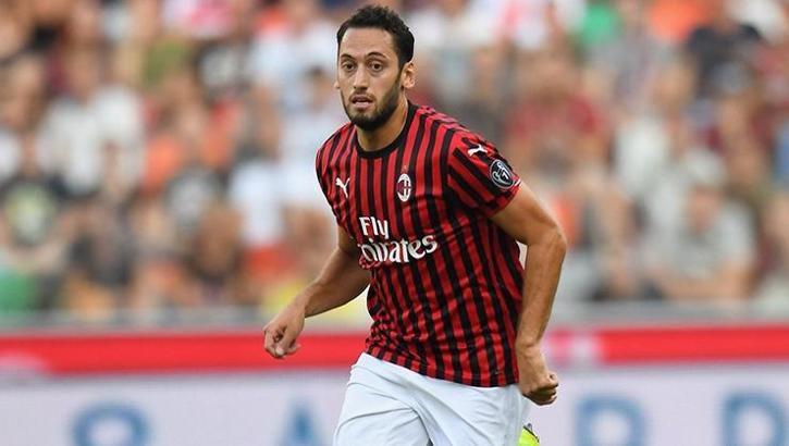Hakan Çalhanoğlu Juventus'un gündeminde