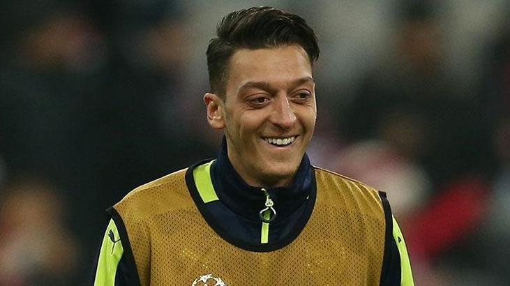 Çin'de Mesut Özil sevgisi