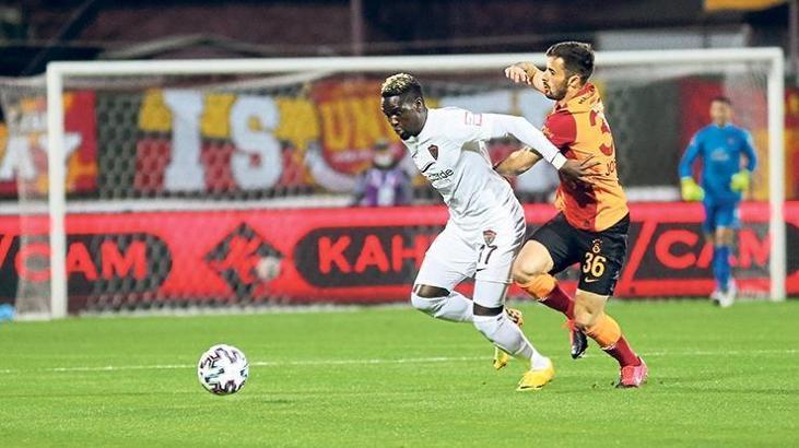 Galatasaray'da savunma çöktü!