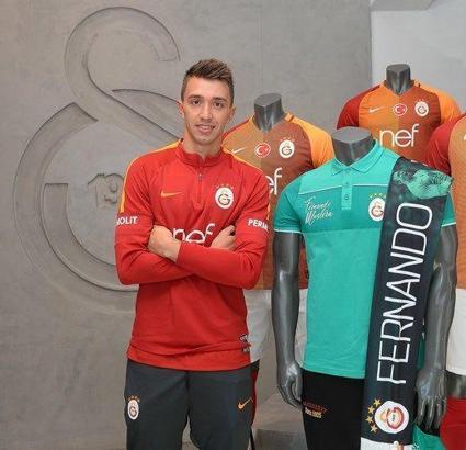 Muslera plaketini Simovic'ten alacak