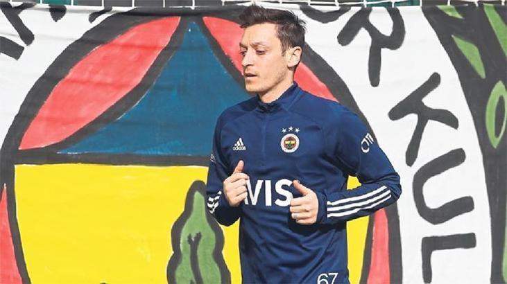 Fenerbahçe'de Mesut Özil sevinci