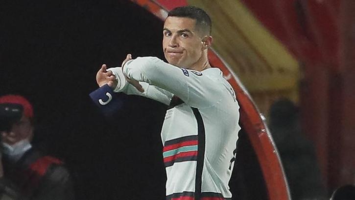 Ronaldo'nun fırlattığı pazubendine 64 bin euro ödendi