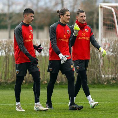 Göztepe, yarın Kayserispor'a misafir olacak