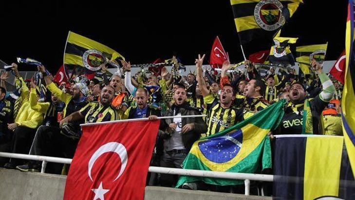 Kıbrıs'ta Fener alayı!