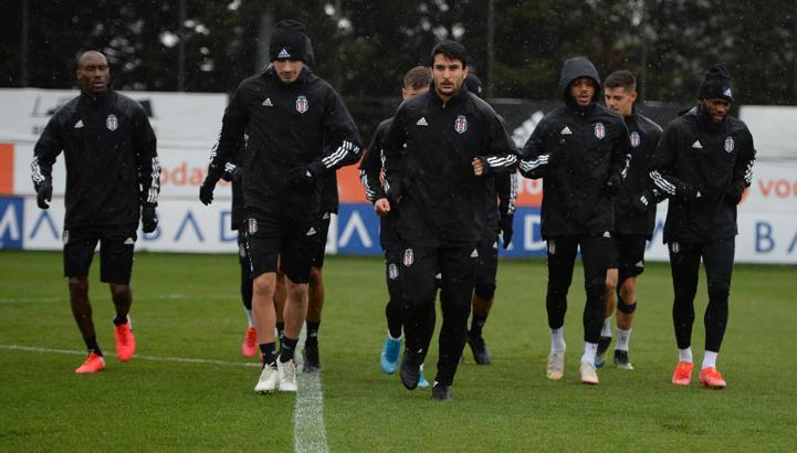 Son dakika - Beşiktaş'ta Sergen Yalçın'dan flaş kadro kararı!
