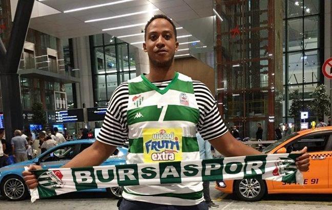 Bursaspor'da Kenneth Kadji ile yollar ayrıldı