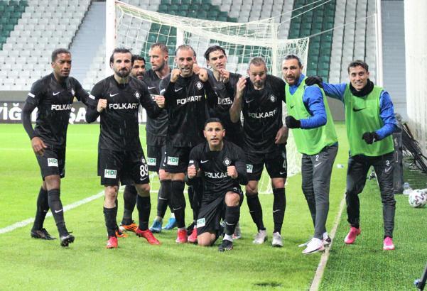 Altay'ın savunması kale gibi