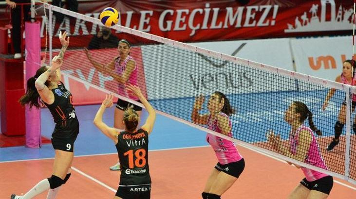 Eczacıbaşı VitrA 3 - 1 Halkbank