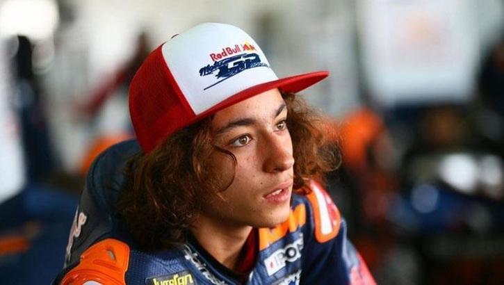 Milli motosikletçi Can Öncü, Kawasaki Puccetti takımı ile anlaştı
