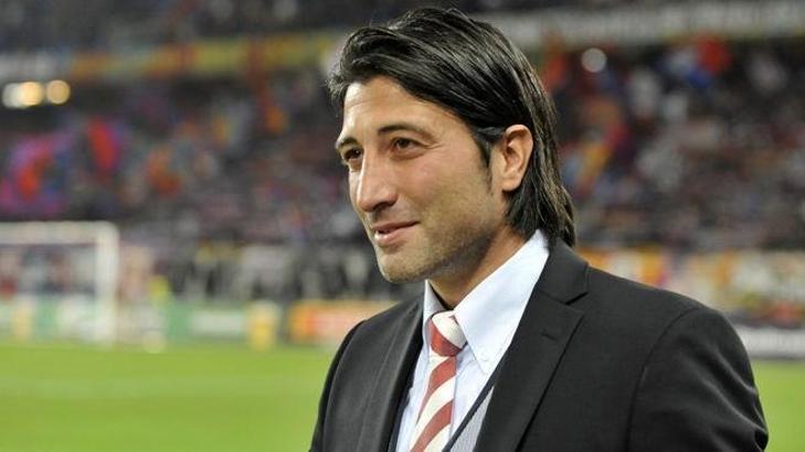Basel'in yeni patronu Murat Yakın