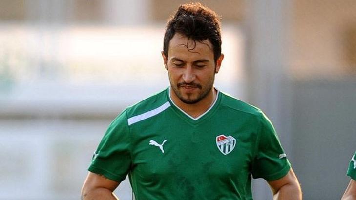 Ozan Bursa'dan ayrılıyor