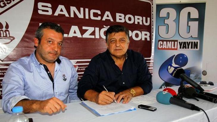 Yılmaz Vural imzaladı