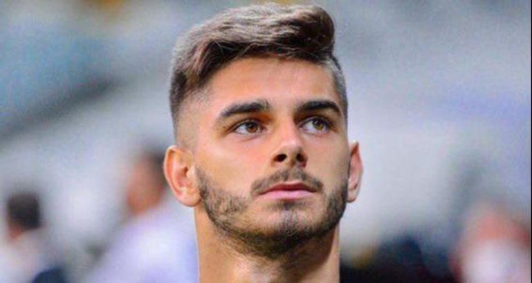Beşiktaş'a kötü haber! Ajdin Hasic sakatlandı, sedye ile kenara alındı