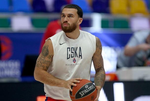CSKA Moskova'da Mike James kadro dışı bırakıldı