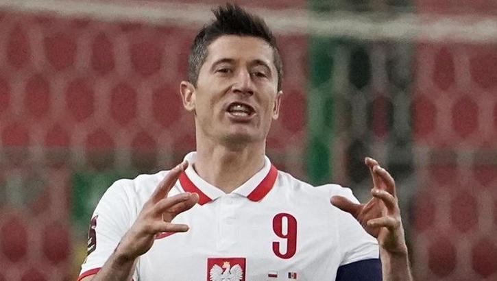 Polonya'da Lewandowski şoku! Dev maçta oynayamayacak