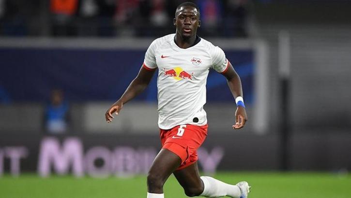Liverpool Ozan'ın yerine Konate'yi düşünüyor