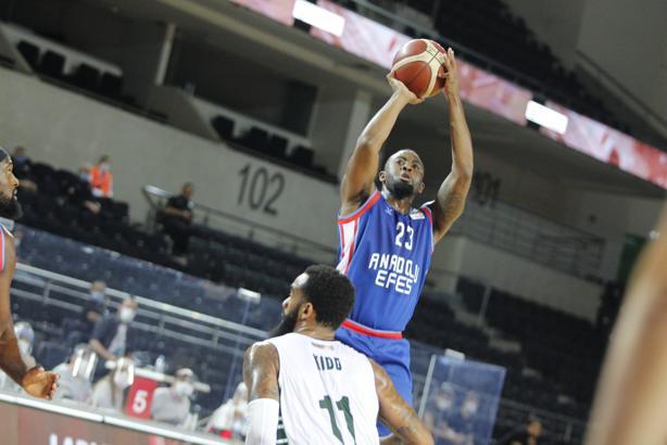 Anadolu Efes, Litvanya deplasmanında
