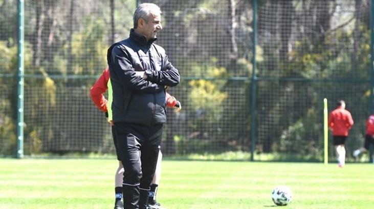 Son dakika...BB Erzurumspor'da İsmail Kartal şoku!