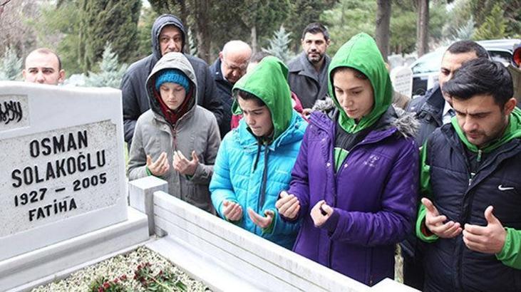 Osman Solakoğlu kabri başında anıldı