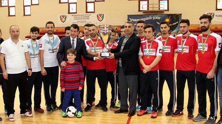 Salon hokeyinde şampiyon Gaziantep Polisgücü