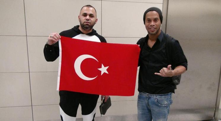 Ronaldinho'dan Beşiktaş açıklaması