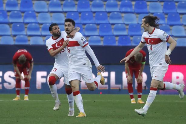 Norveç-Türkiye maçından notlar... Şenol Güneş'ten ilk 11'de 2 değişiklik